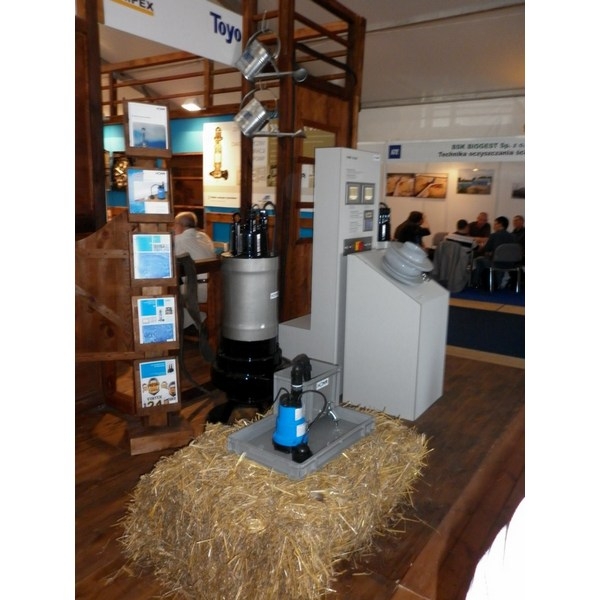 Фотографии насосов HOMA представленных на выставке насосного оборудования в Польше